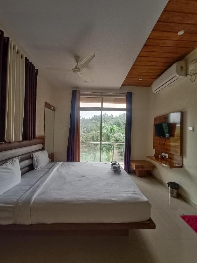Hotel Oakwood Mahābaleshwar Zewnętrze zdjęcie